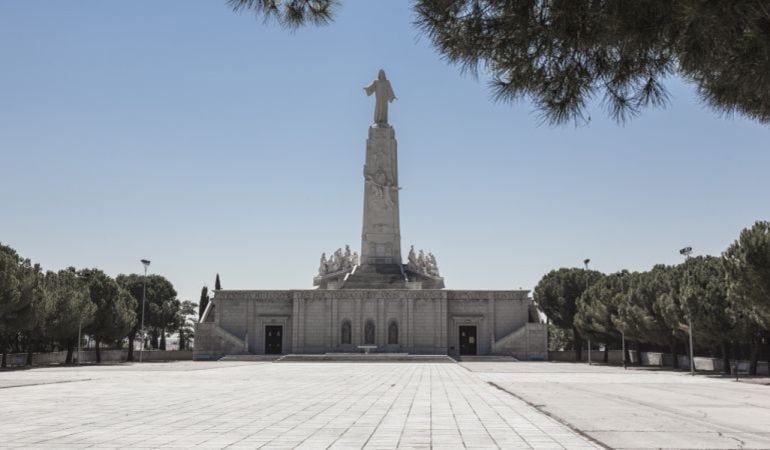 El Cerro de los Ángeles, centro de la polémica por una placa franquista