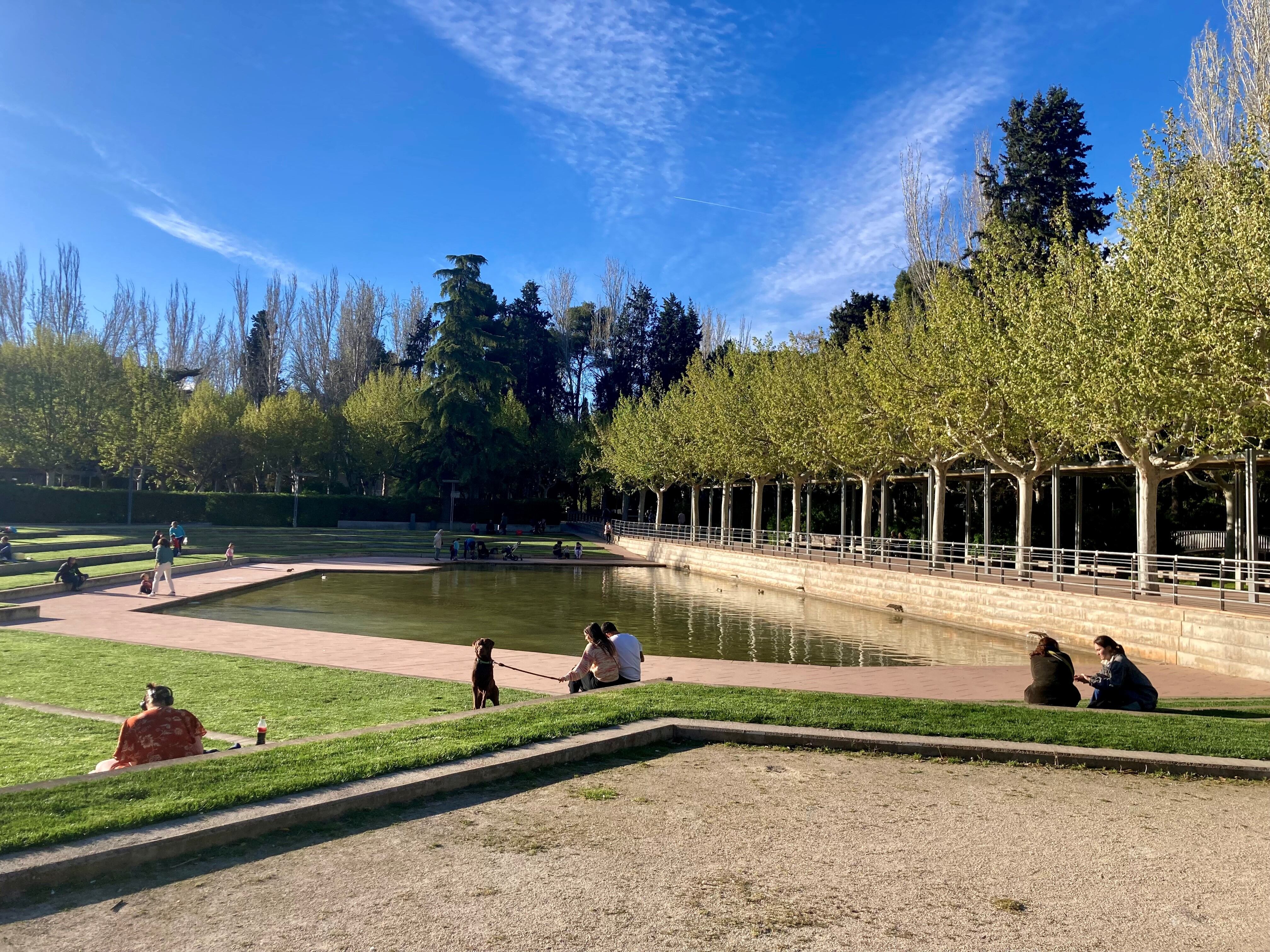 Tarde primaveral en el Parque Miguel Servet de Huesca