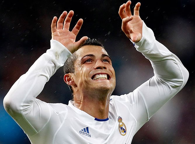 Cristiano Ronaldo celebra uno de sus dos goles ante el Deportivo