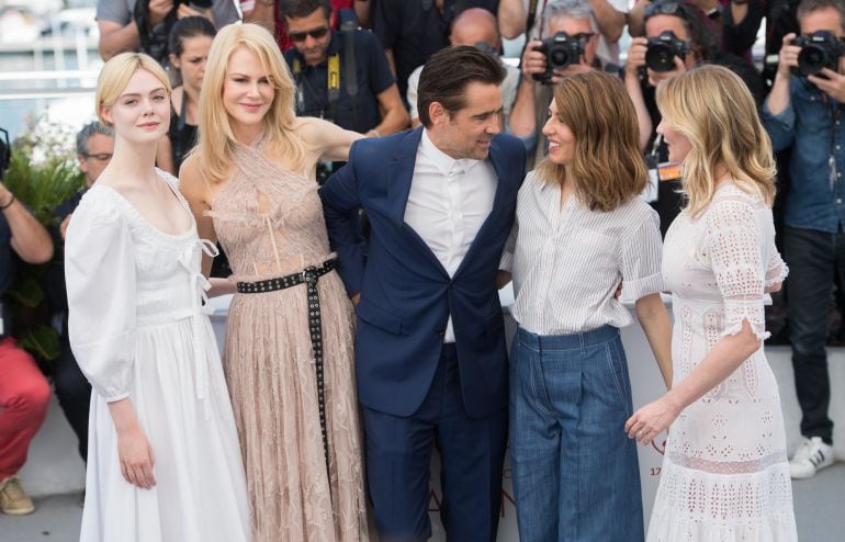 Actors Elle Fanning, Nicole Kidman, Colin Farrell, director Sofia Coppola and actress Kirsten Dunst attend the &quot;The Beguiled&quot; photocall during the 70th annual Cannes Film Festival at Palais des Festivals 