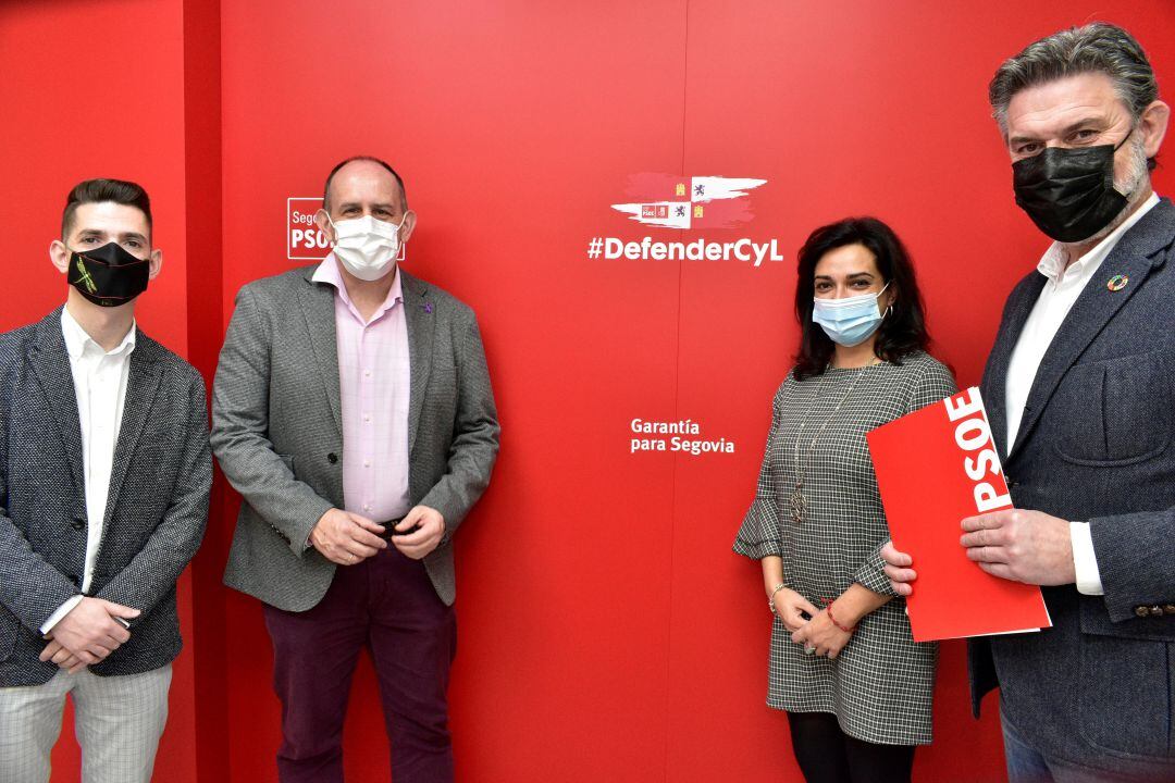 Los procuradores socialistas y el Diputado Nacional