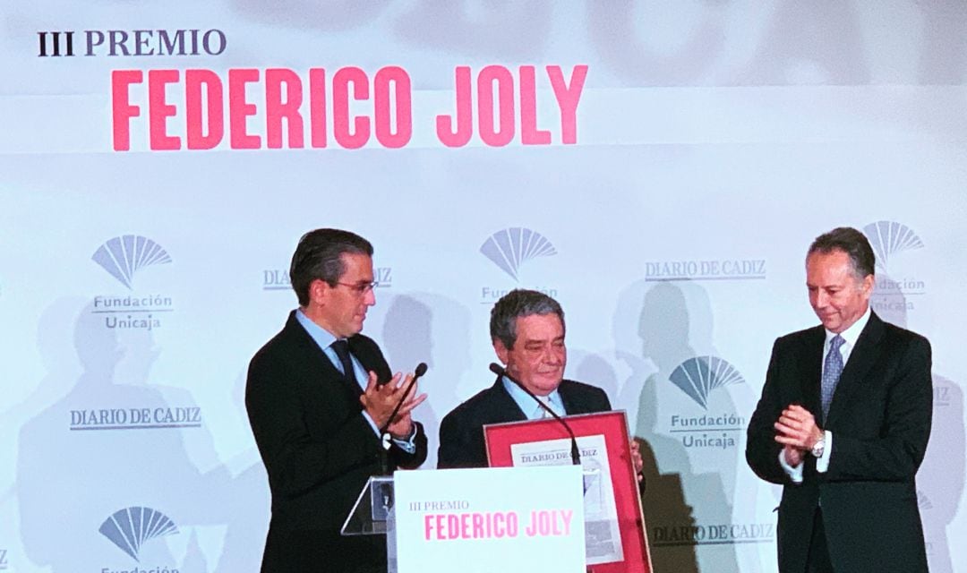 Augusto Delkáder recoge el III Premio Federico Joly en Cádiz