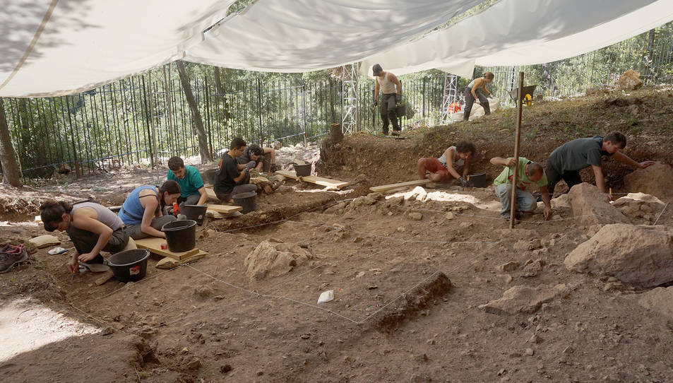 Excavació a la Cova de les Borres / IPHES