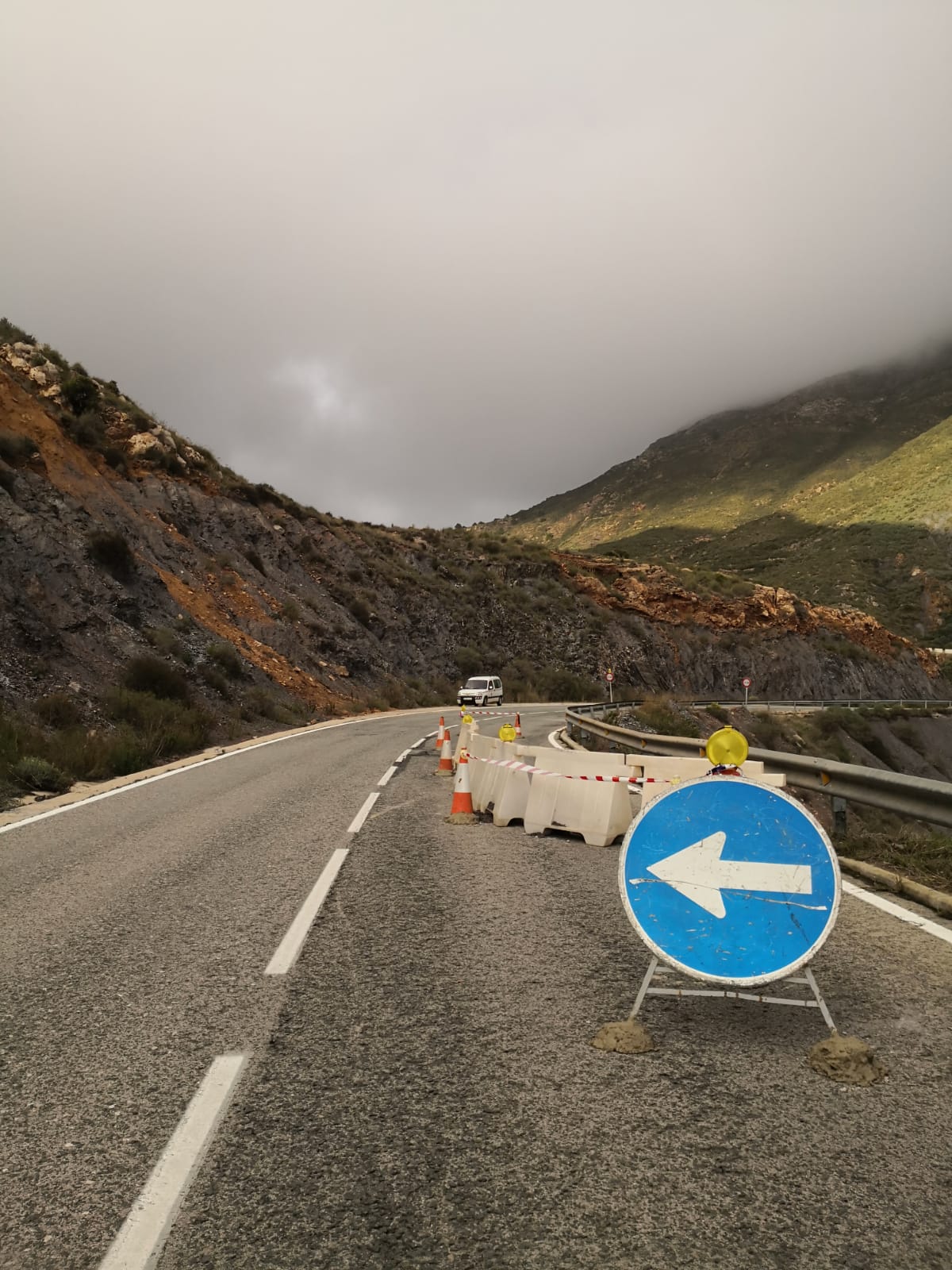 Las últimas lluvias provocan daños en la Carretera del Cedacero