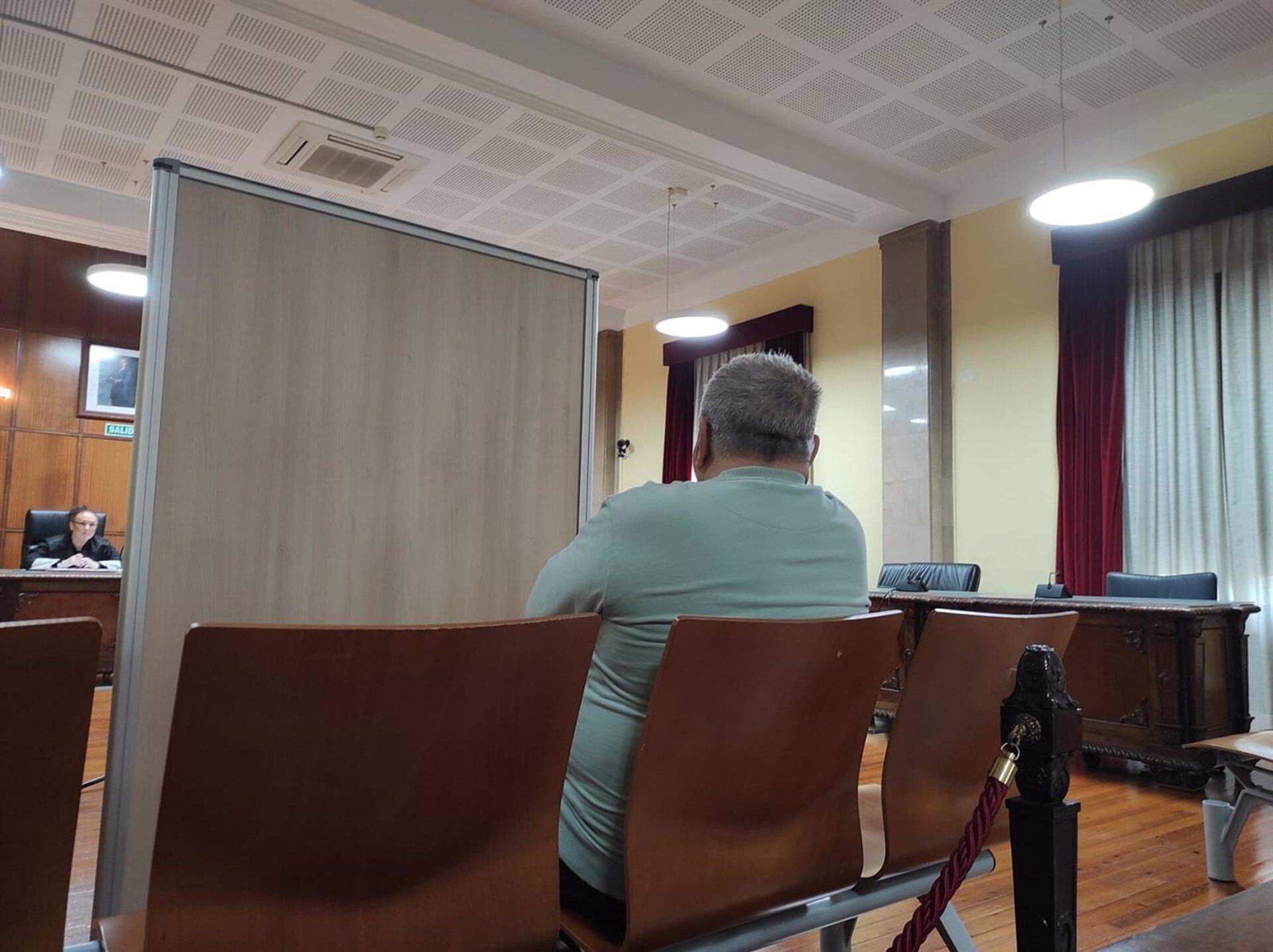 Juicio a un hombre en Jaén por 54 años de malos tratos, violaciones e insultos a una mujer.