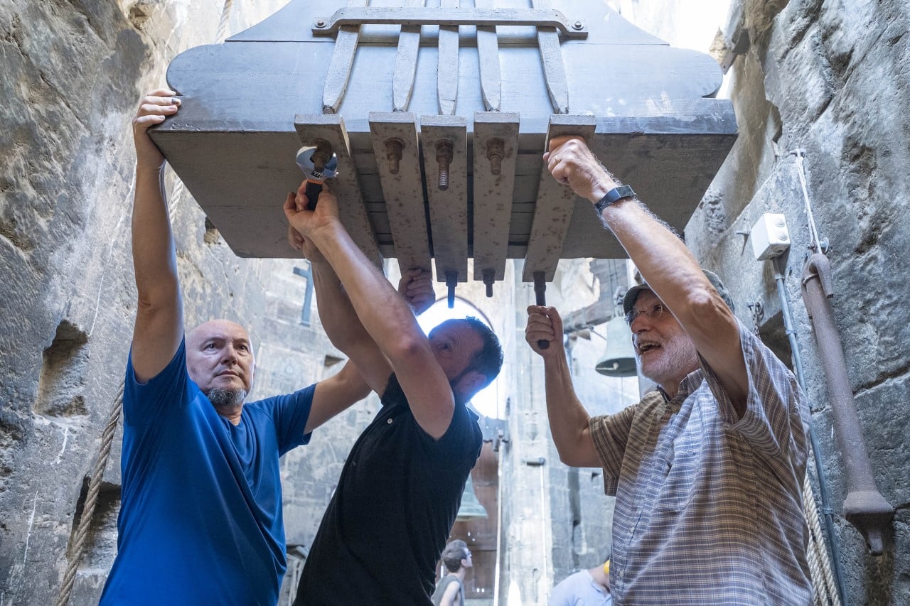 Los campaneros de la Catedral realizan el “repret de les campanes” de San Lorenzo