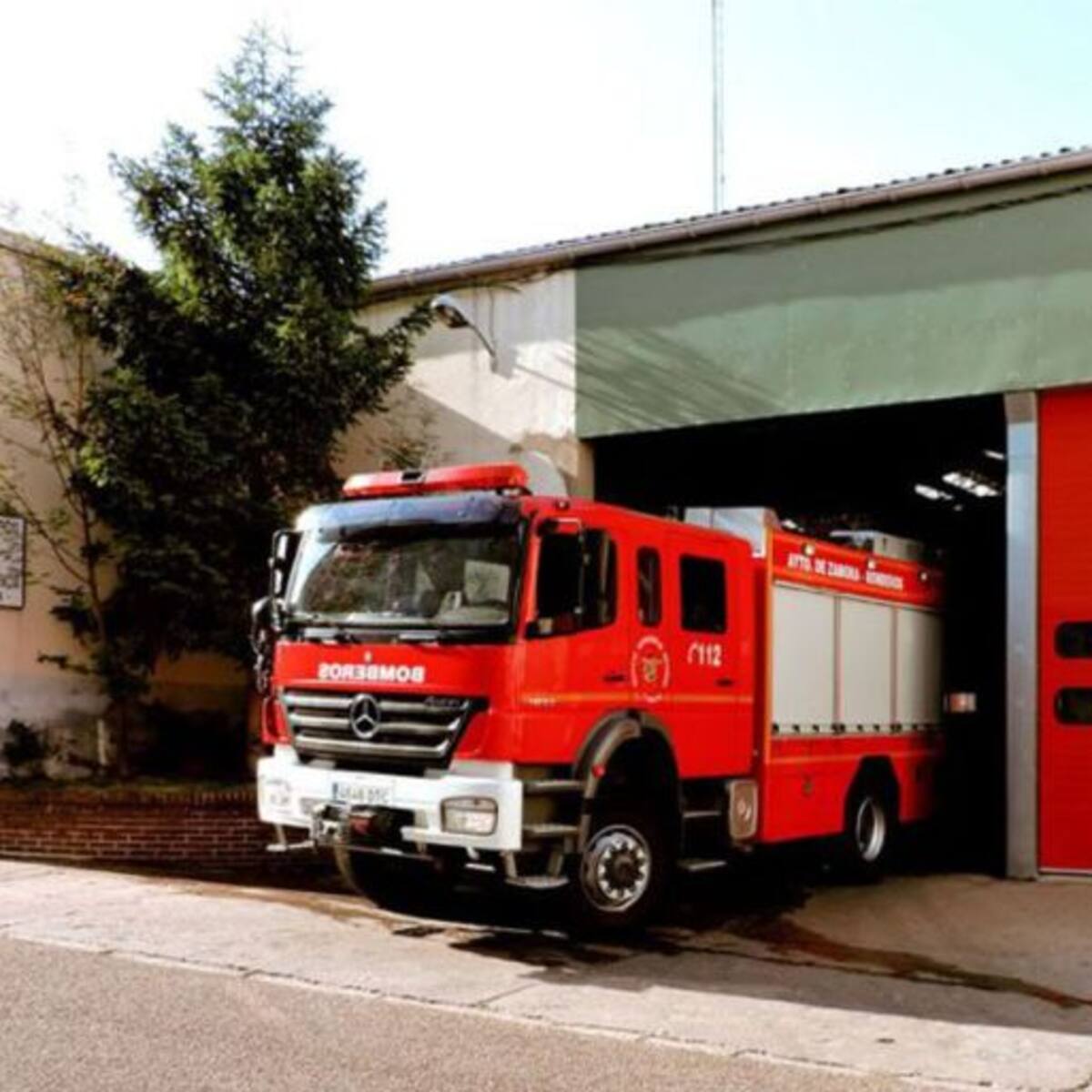 Los bomberos del Consorcio de Extinción de Incendios denuncian que este sábado solo hay tres bomberos para todo el Mar Menor
