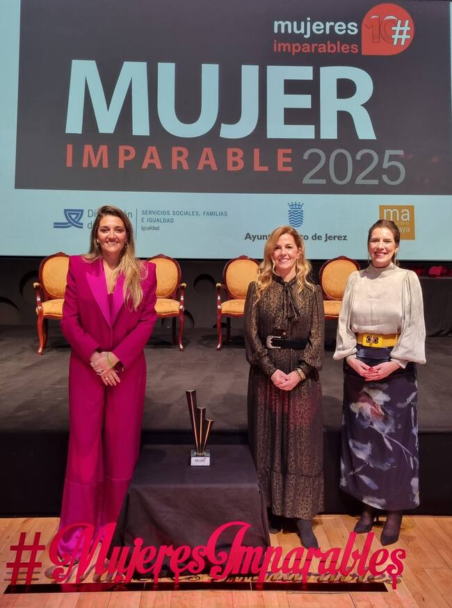 Ganadora y finalistas de #MujerImparable gaditana 2025