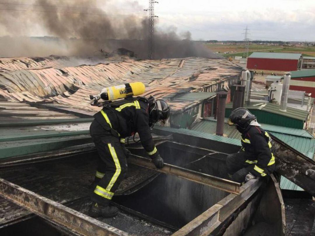Los bomberos de León en una intervención