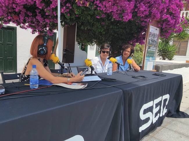 Rosario Ramos Galindo y Milagros López Betancort, dos de las cinco encargadas de hacer a Facundo.