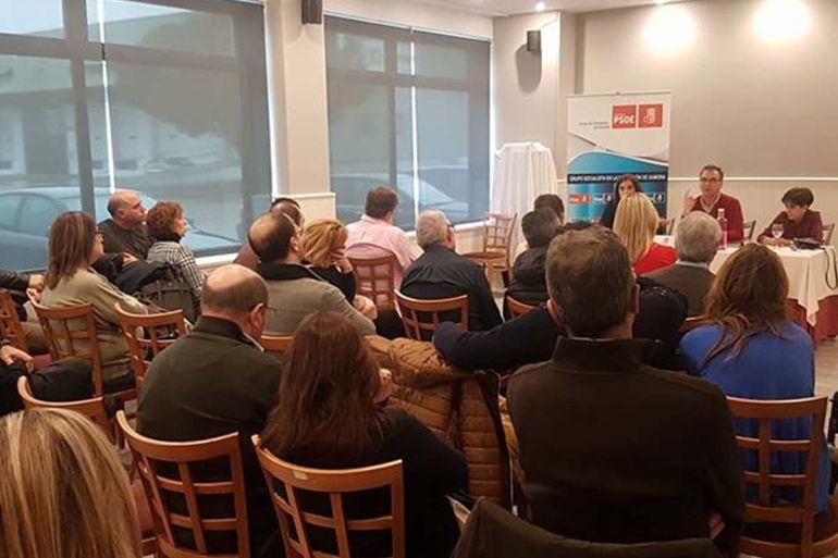 Jornada de cargos institucionales socialistas en Benavente