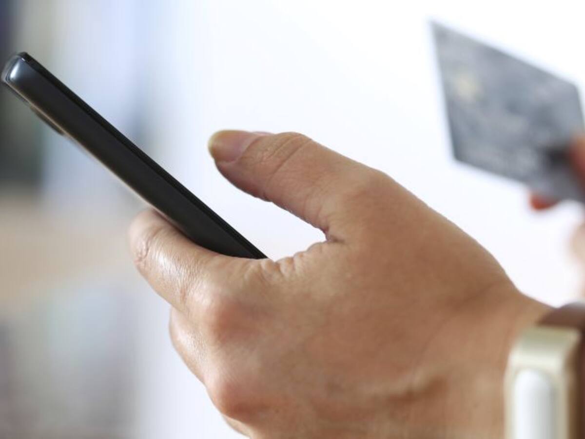 Detenido un hombre y su expareja por firmar créditos falsos