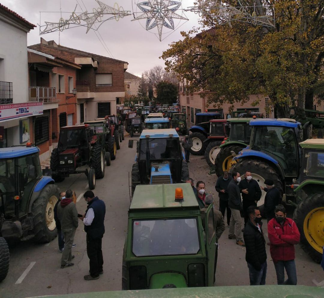 Tractores concentrados en La Puebla de Almoradiel