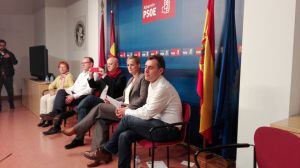 Odón Elorza, Zaida Cantera y Francisco Tierraseca durante el acto