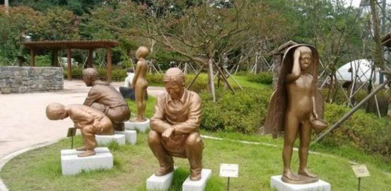 Swon-Corea del sur- Modern toilete Pard 