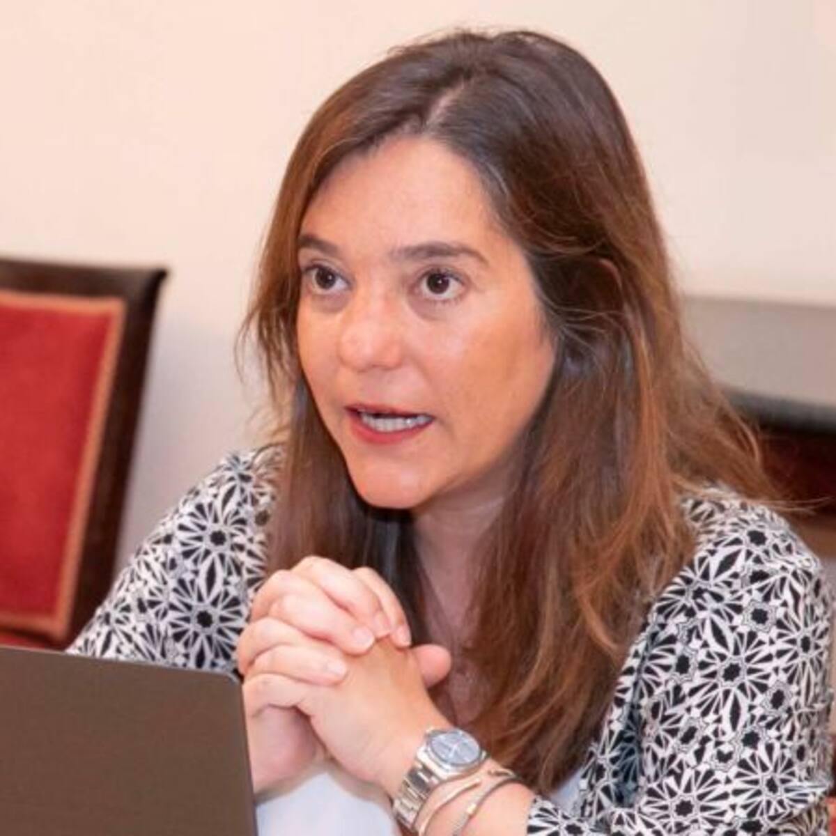 Inés Rey intenta dar carpetazo al cese de Acón en A Coruña, pero Arangüena insiste