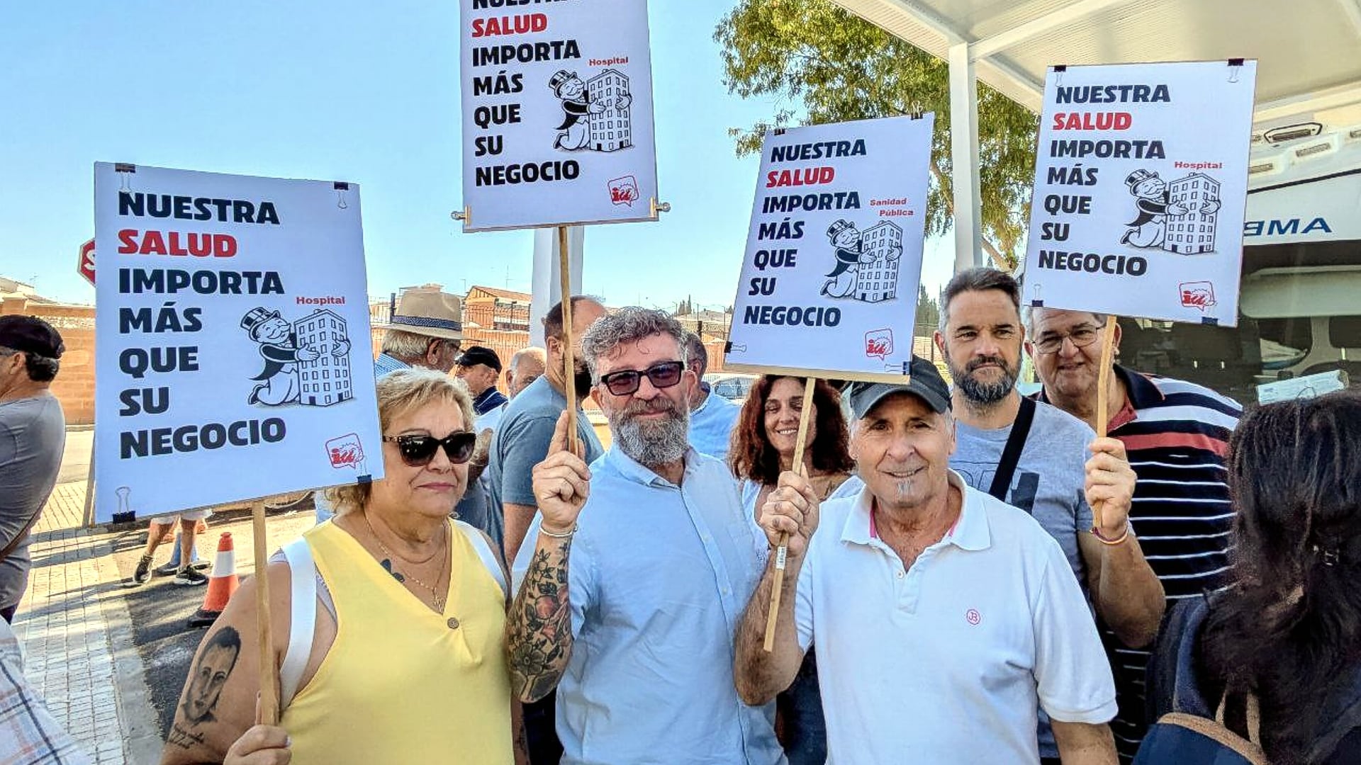 Concentración en el centro de salud de Campillos