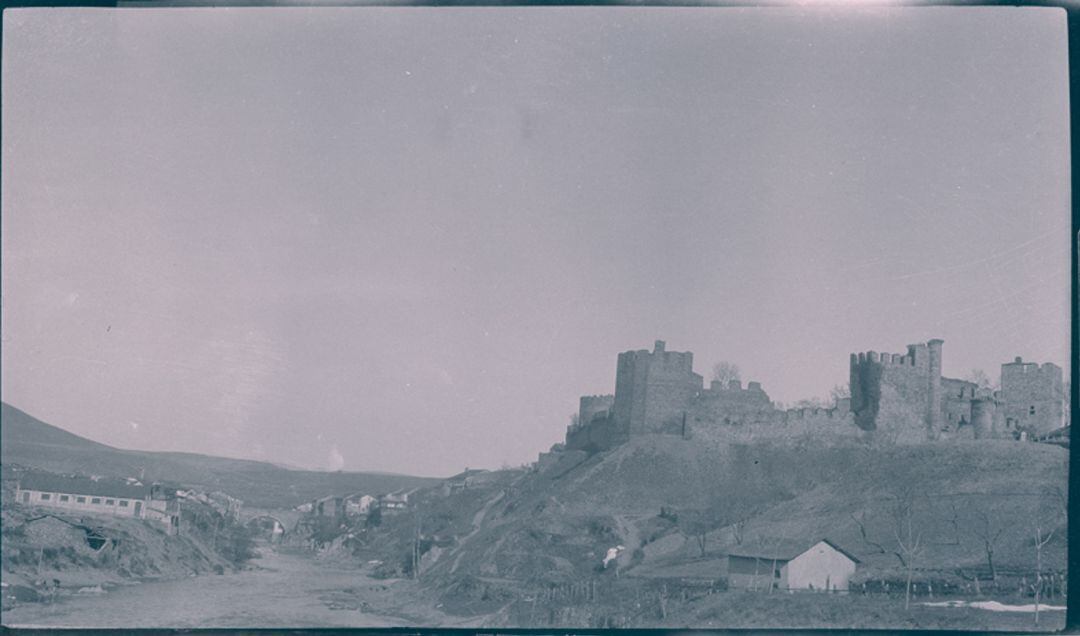 Imagen del castillo, aguas abajo