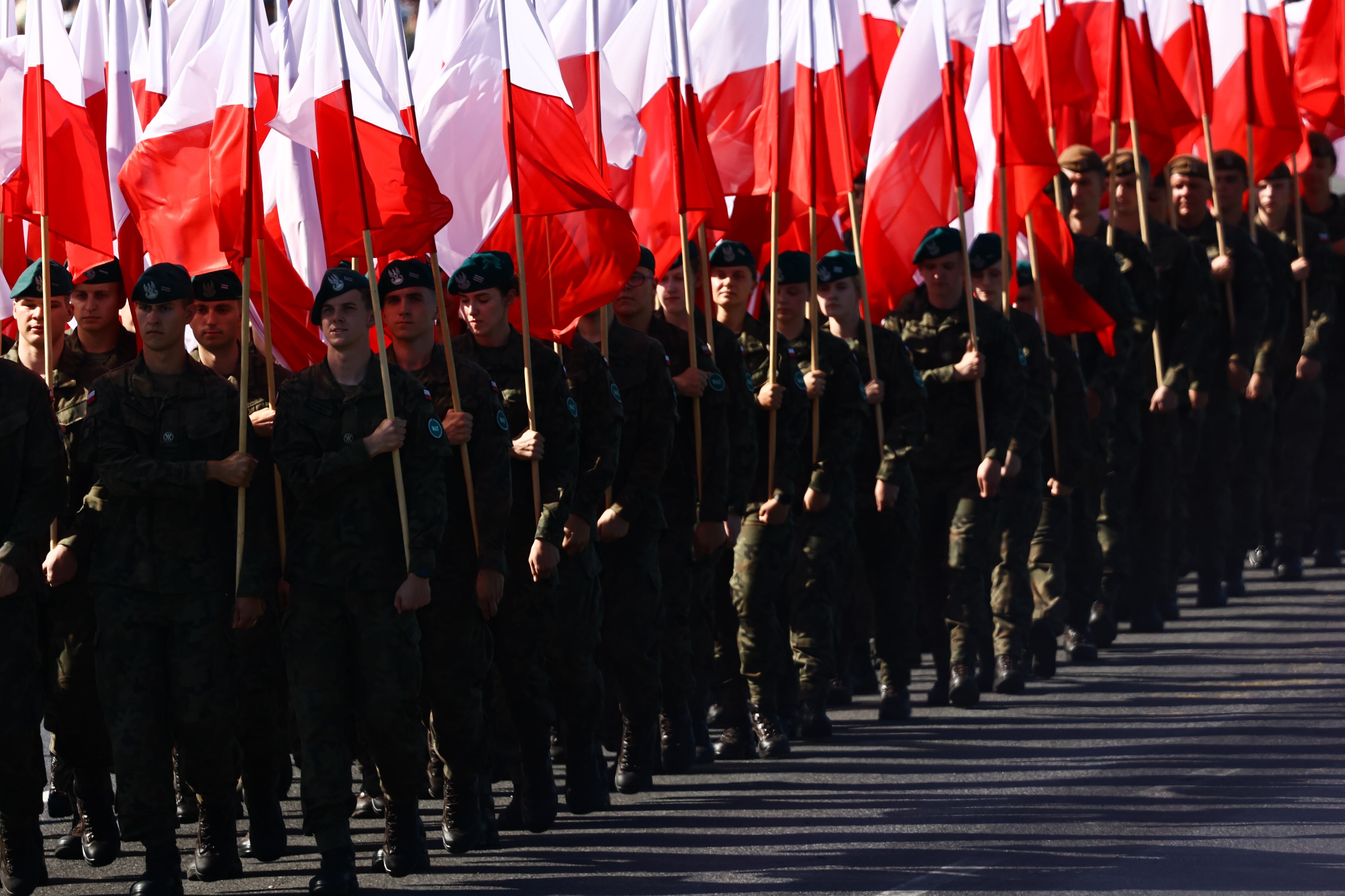 Soldados polacos durante el desfile del Día Nacional de su país