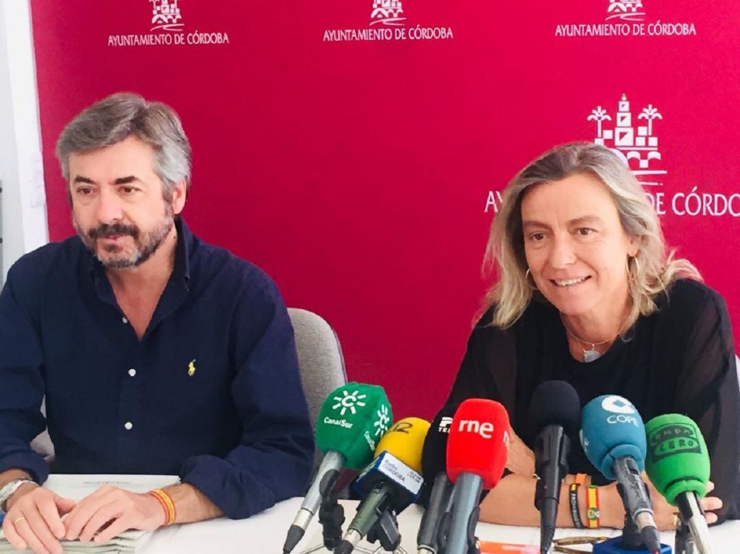 Miguel Ángel Torrico (PP) e Isabel Albás (Cs) 