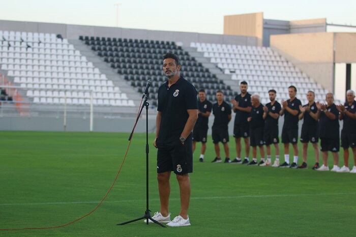 Mere durante la presentación de la Balona