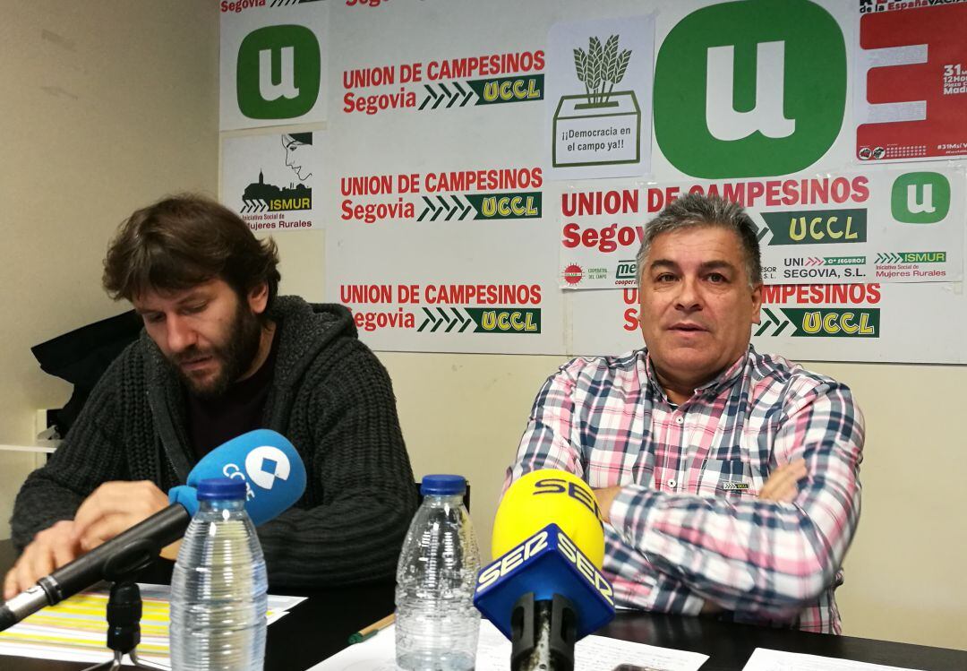 El presidente de UCCL Juan Manuel Palomares (d) junto a César Aceves de la comisón ejecutiva de Unión de Campesinos