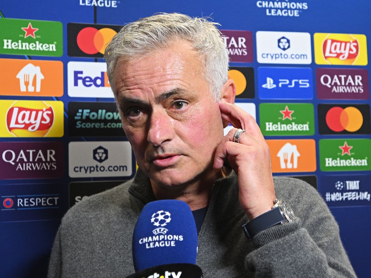 José Mourinho verá el Real Madrid-Benfica desde una cabina de prensa del Santiago Bernabéu