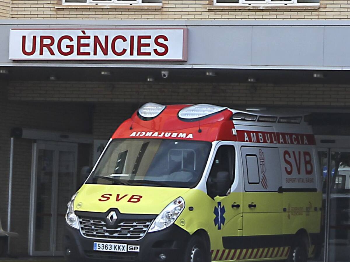 Fallece el conductor de un turismo tras chocar contra un camión en la N-340, en Vinaròs