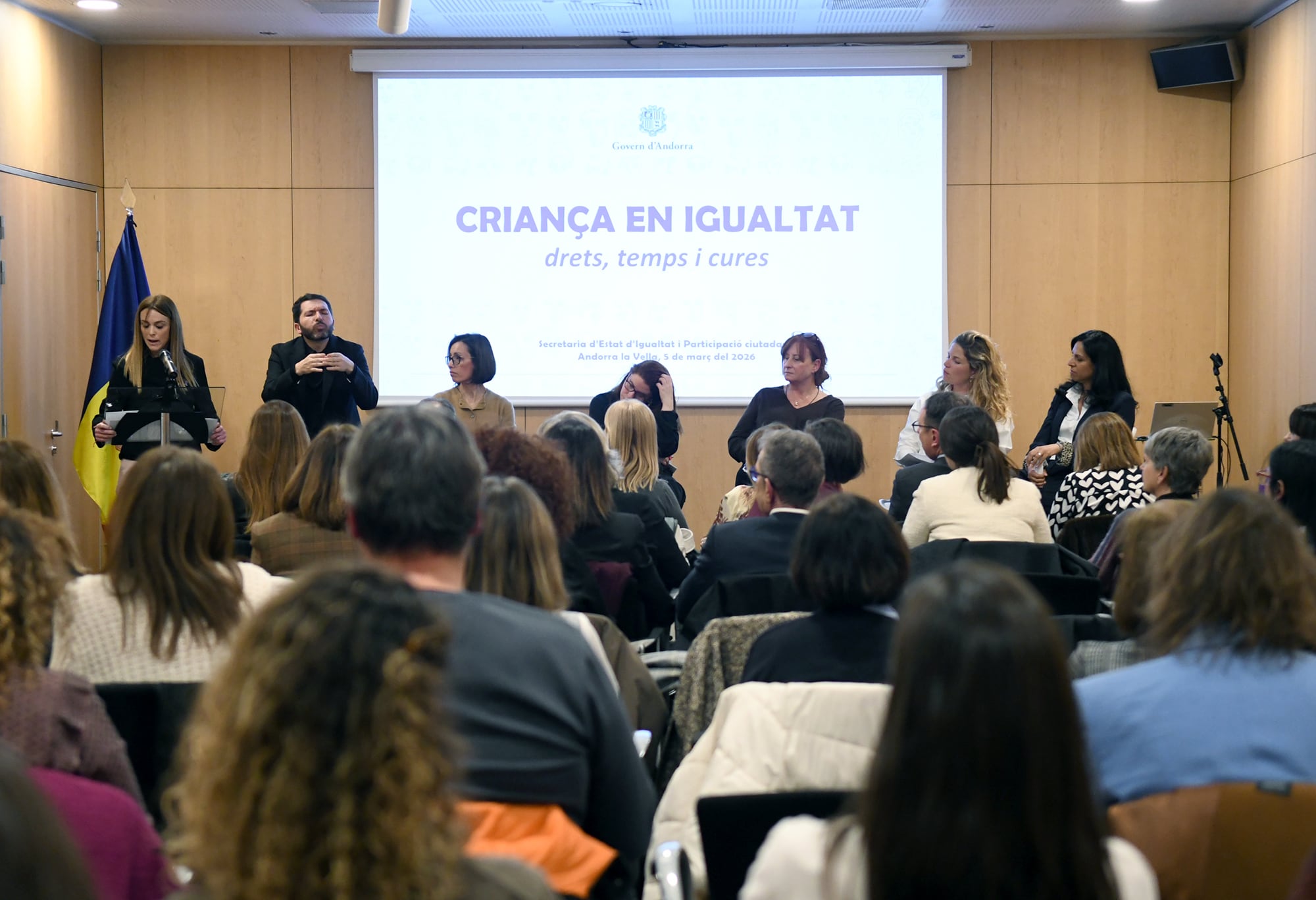 La secretària d'Estat d'Igualtat, Mariona Cadena, durant el seu discurs a l'acte central organitzat pel Govern pel Dia Internacional de les Dones