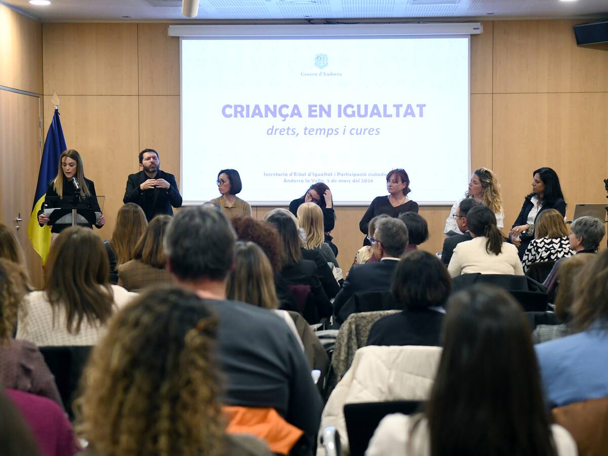 Cadena defensa l'equiparació dels permisos parentals per avançar en igualtat