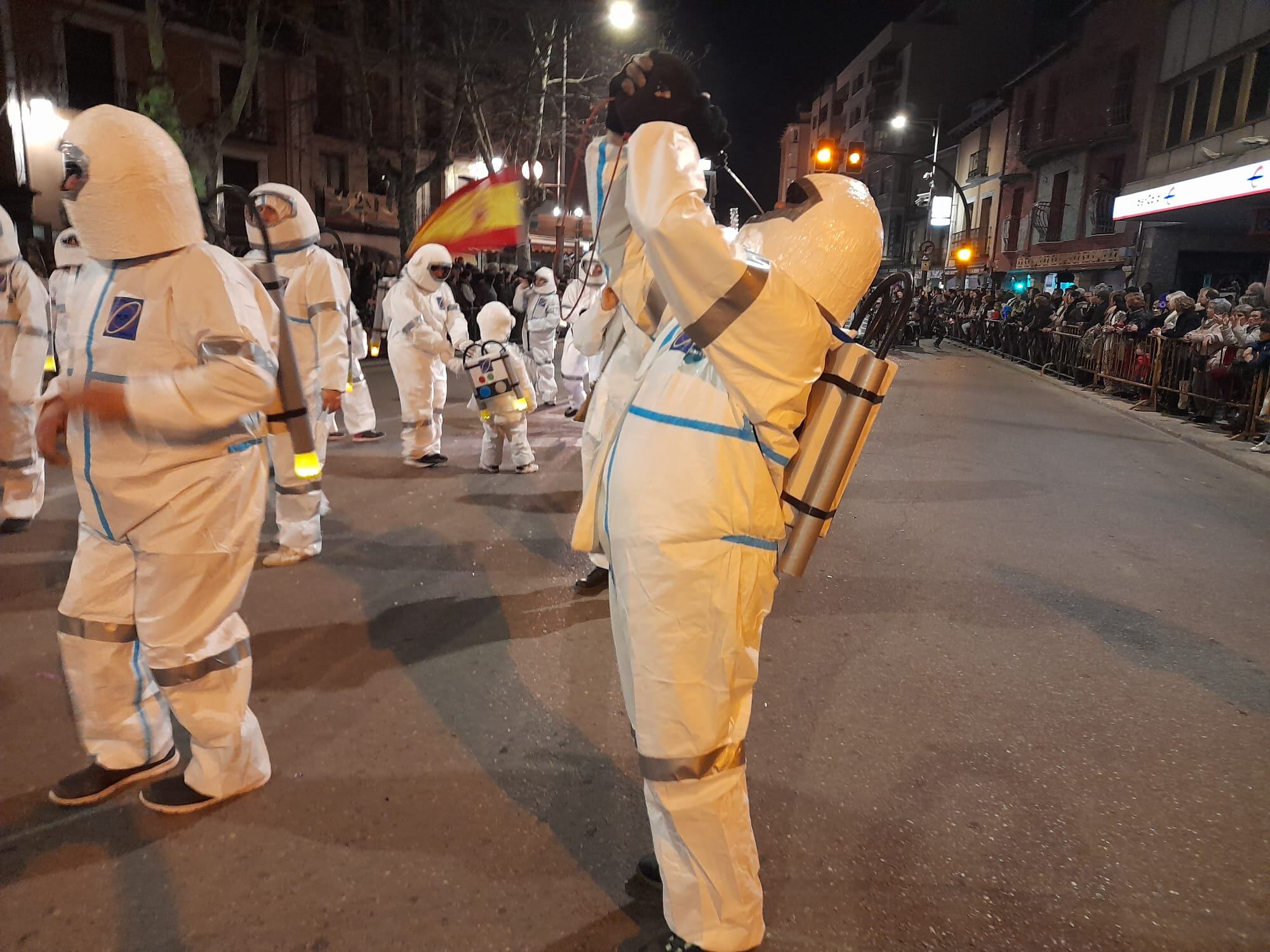 Desfile de carnaval en Aranda 2023, Grupo María Pacheco disfraz Ribera Space