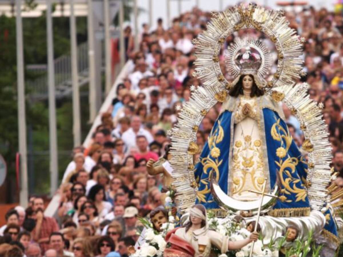 Las fiestas de Getafe arrancan con la bajada de la Virgen de los Ángeles