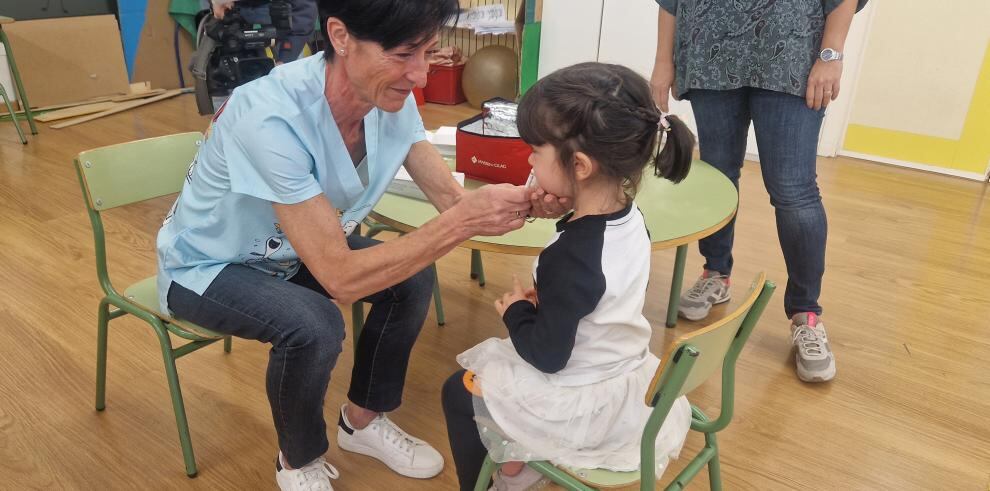 Imagen de la vacunación contra la gripe en colegios en Aragón