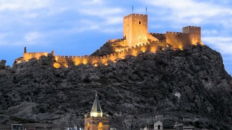 Iluminación del castillo de Sax