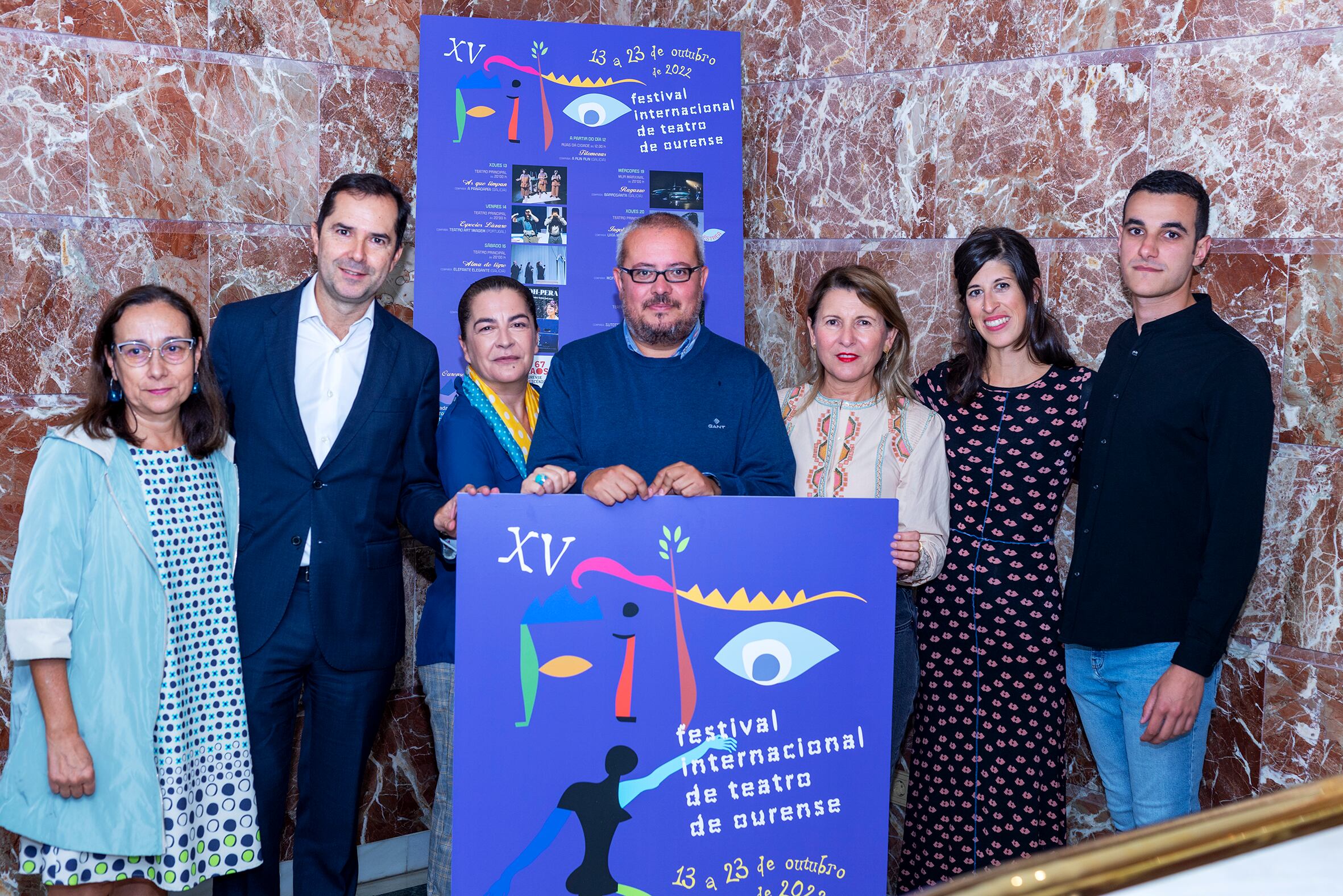 Presentación da XV edición do Festival Internacional de Teatro de Ourense (FITO). Participan César Fernández (Vicepresidenta da Deputación Ourense), Jacobo Sutil (AGADIC), Olga Mojón (Teatro Principal), Fina Calleja (Organizadora do FITO) e Uxía Morán e Anxo Outumuro (Actores participantes no FITO).