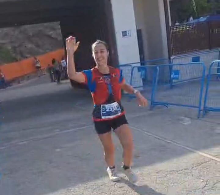 Mari Angeles Gabaldón en la llegada a meta