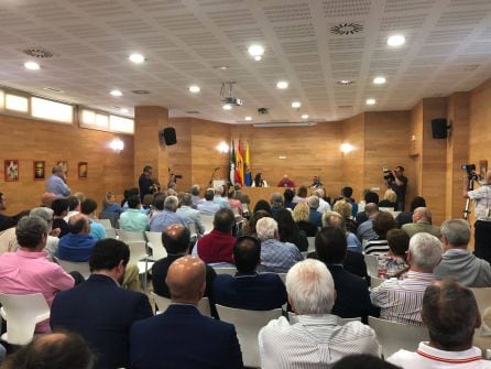 Público asistente a la presentación de la FTL en Algeciras.