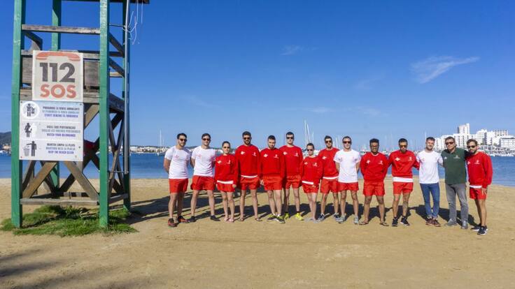 Verano tranquilo, de momento, para los socorristas de las playas pitiusas