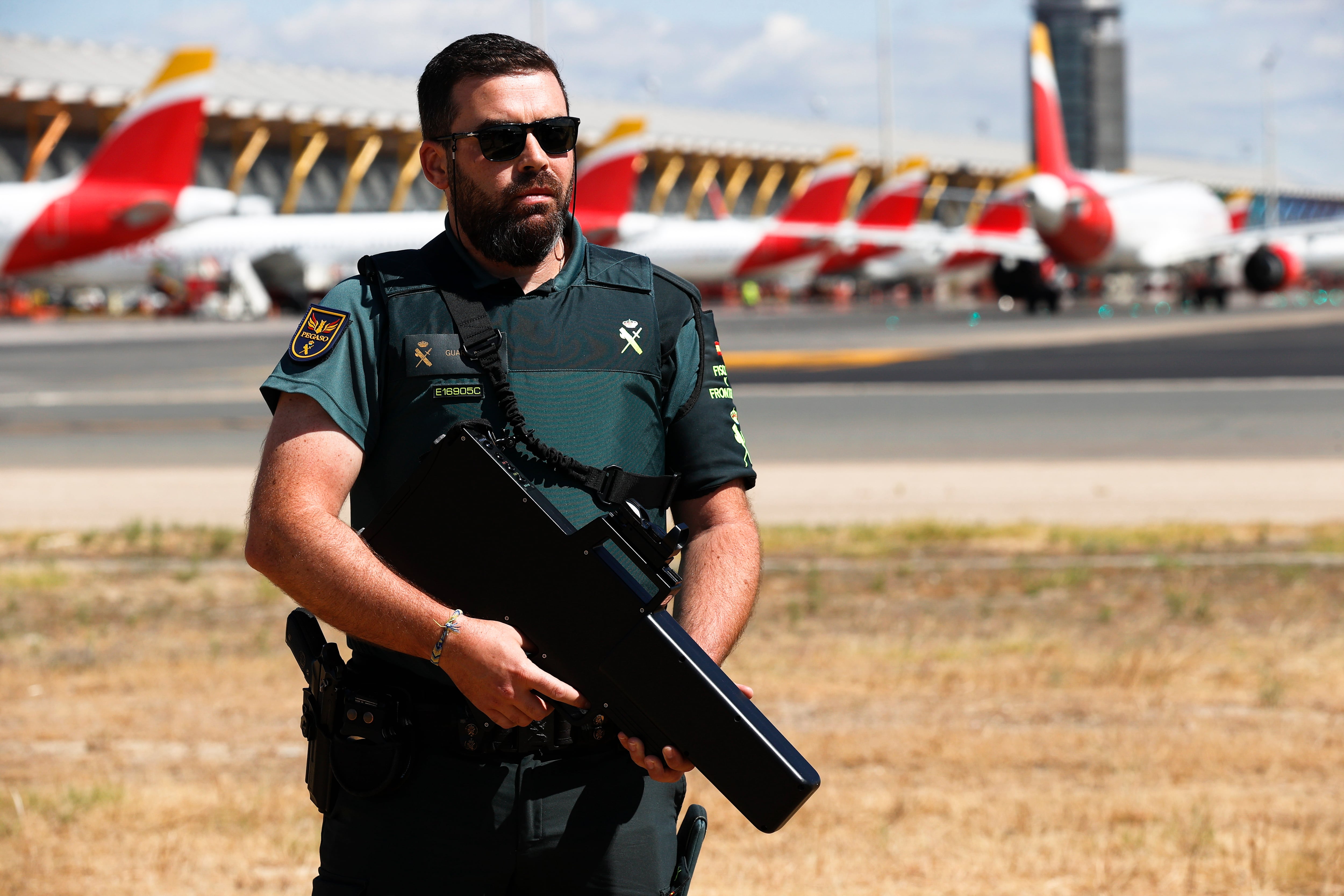 Dispositivo de seguridad de la Guardia Civil en el aeropuerto Adolfo Suárez Madrid Barajas con motivo de Cumbre de la OTAN que se celebrará en Ifema el 29 y 30 de junio.