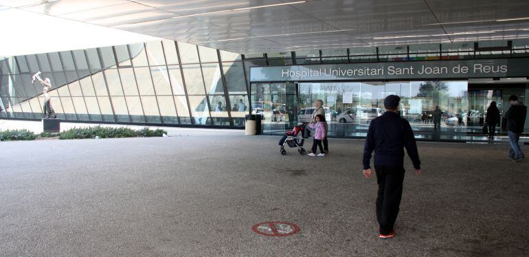 Portes d&#039;accés a l&#039;Hospital Sant Joan de Reus. 