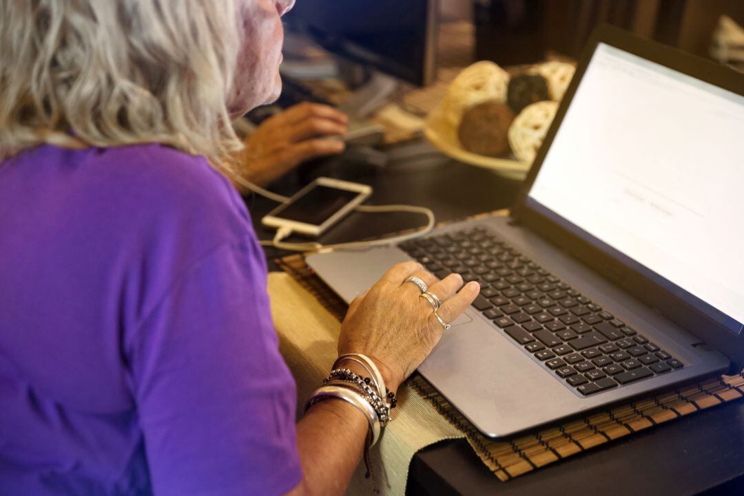 La UJI ha desarrollado un estudio sobre la situación de las mujeres mayores de 65 años en la Comunitat Valenciana