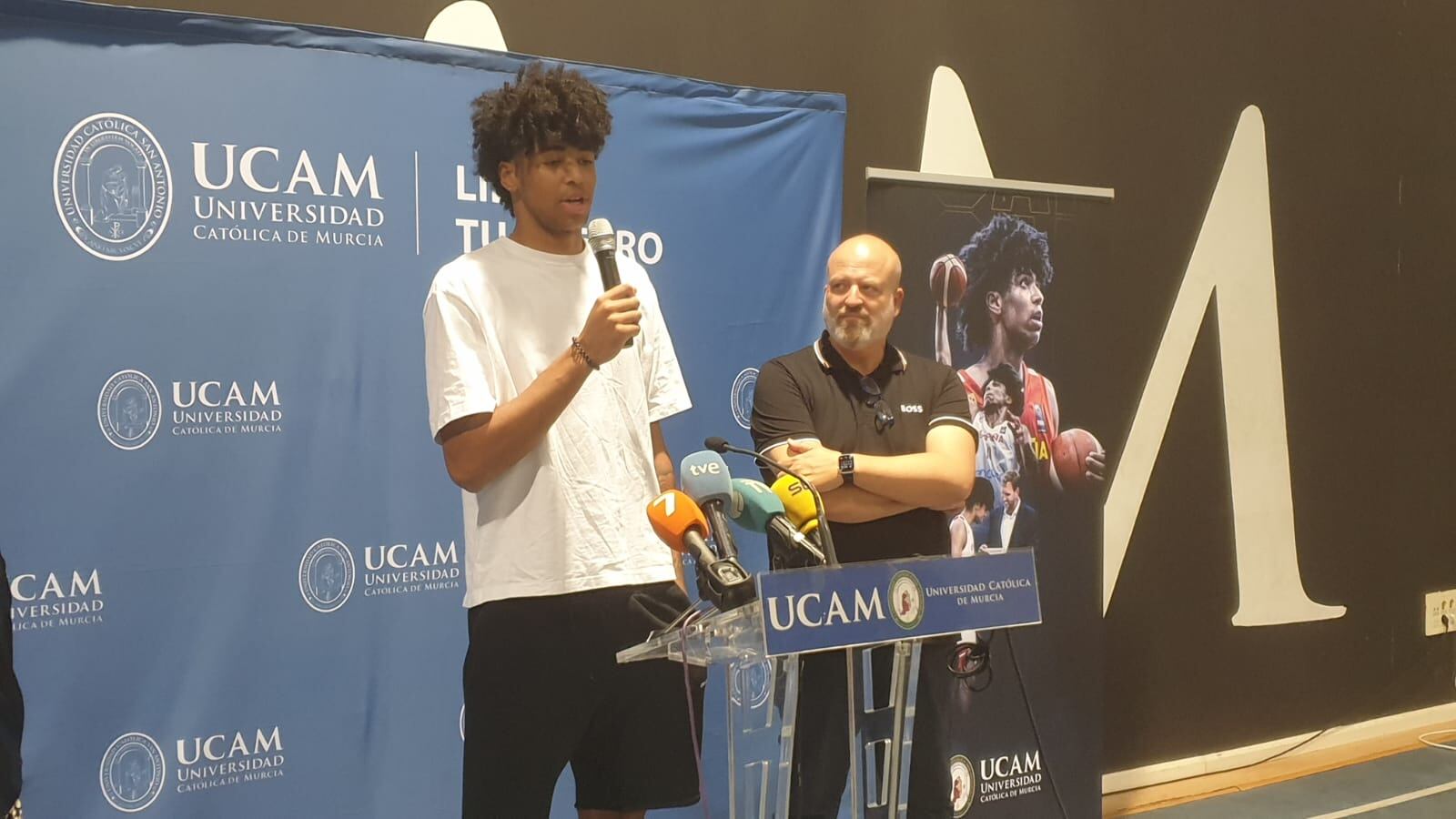 Izan Almansa en el UCAM Sports Center