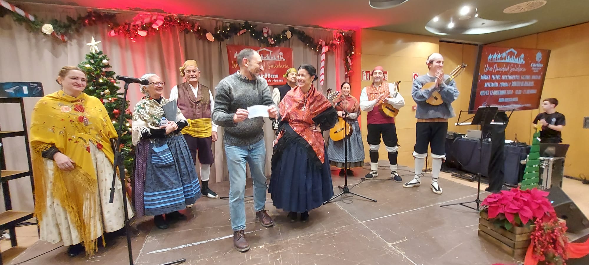 Fiesta Solidaria de Navidad Cáritas Diocesana de Huesca