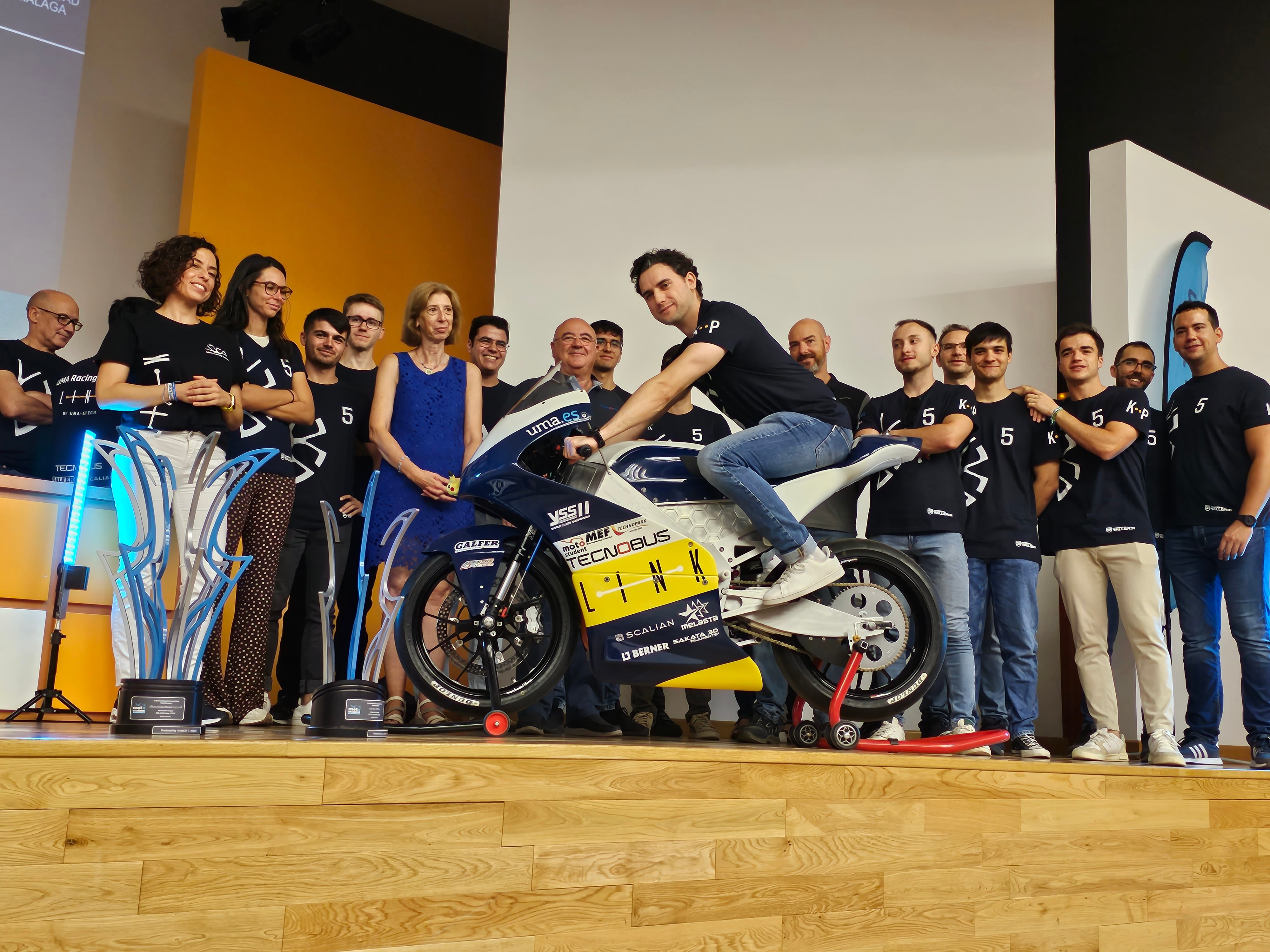 El UMA Racing Team ha presentado el prototipo de motocicleta eléctrica