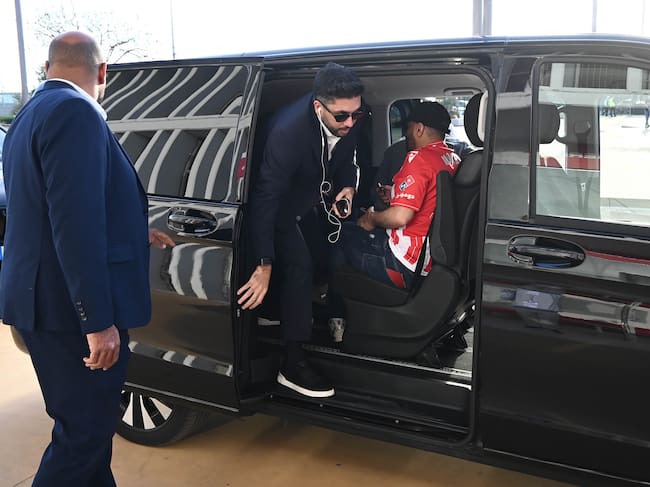 Mohamed Al-Khereiji llegando al estadio al Almería-Málaga.