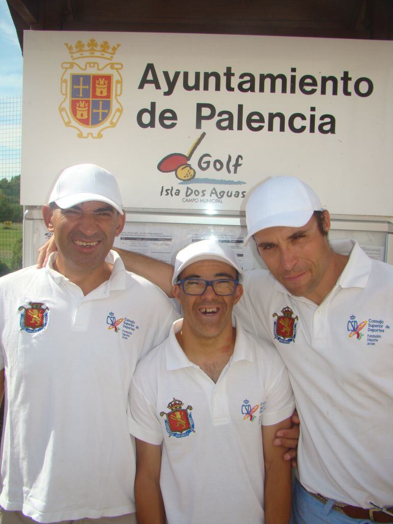 Raúl Jiménez, Álvaro Herrero y Ángel Azofra, de ANDE Soria, en Palencia.