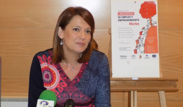 La concejal presenta 'Lanzadera de empleo'