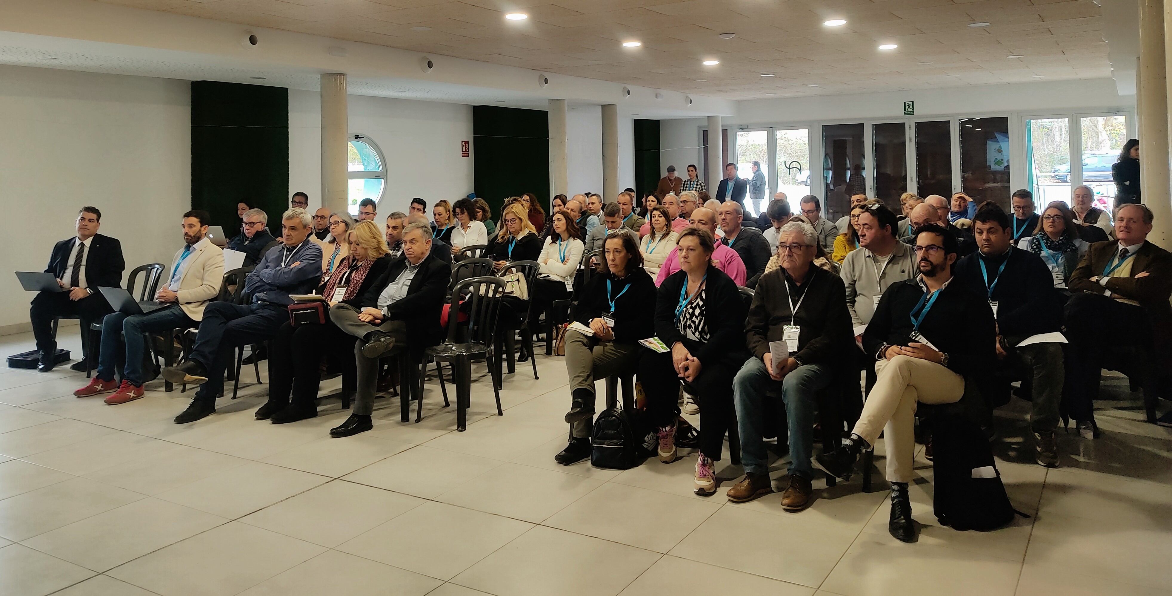 Participantes en la Asamblea de los Pueblos más bonitos de España, celebrada en Aínsa