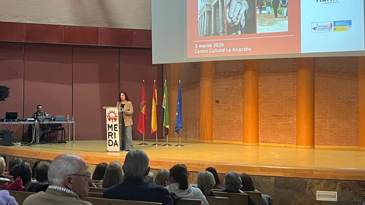 ENTREVISTA MARIA PAREDES SOCIAL&TECH ESTUDIO PERSONAS MAYORES MERIDA