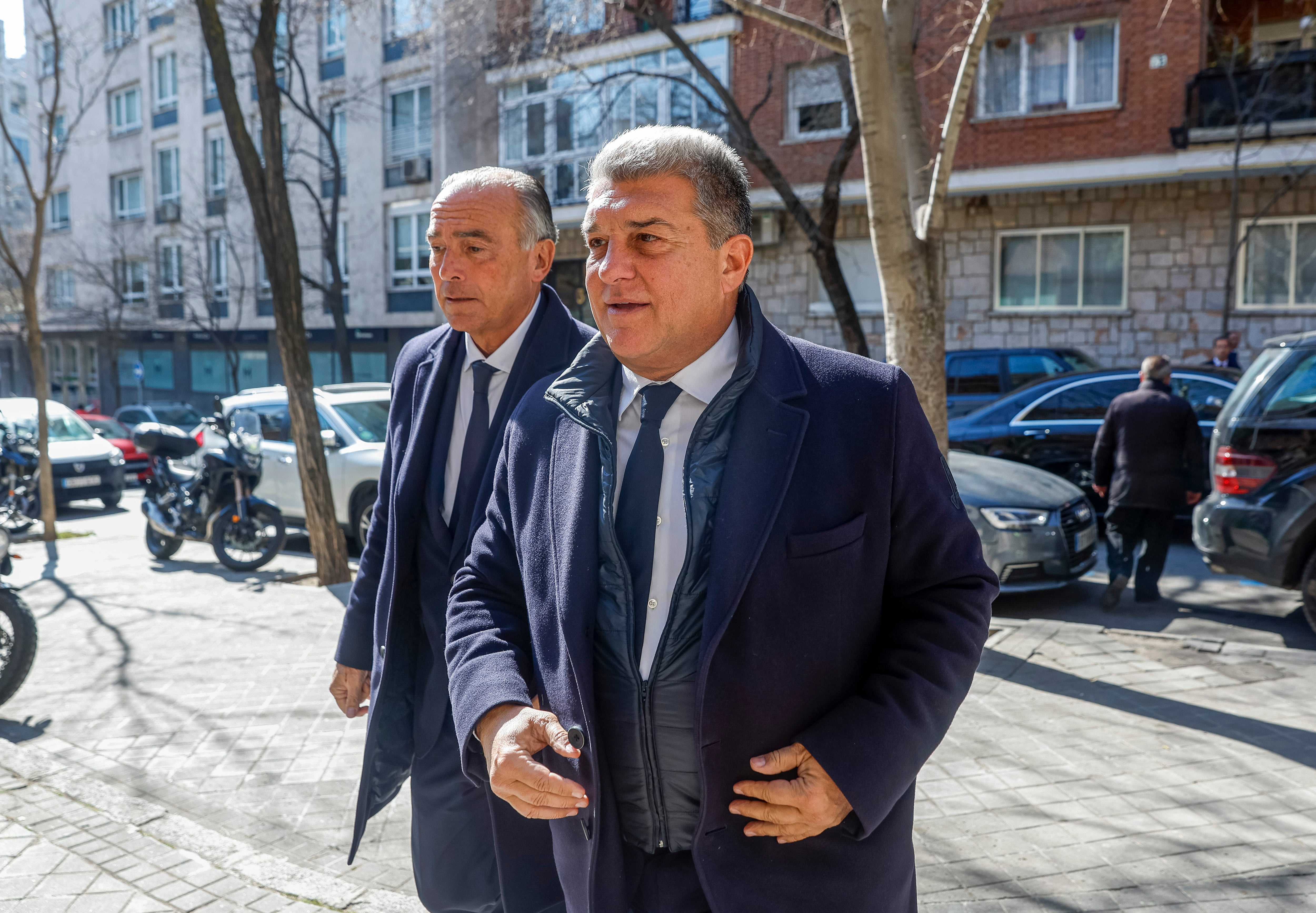 El presidente del FC Barcelona, Joan Laporta, en una comida con la directiva del Real Madrid